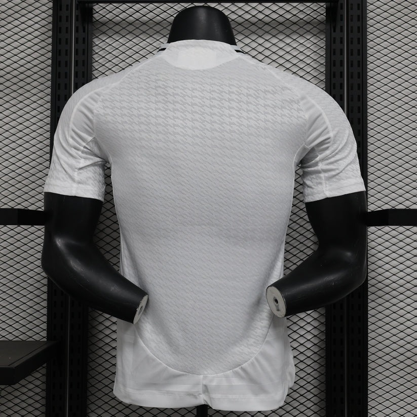 Real Madrid Local 24/25 Versión Jugador