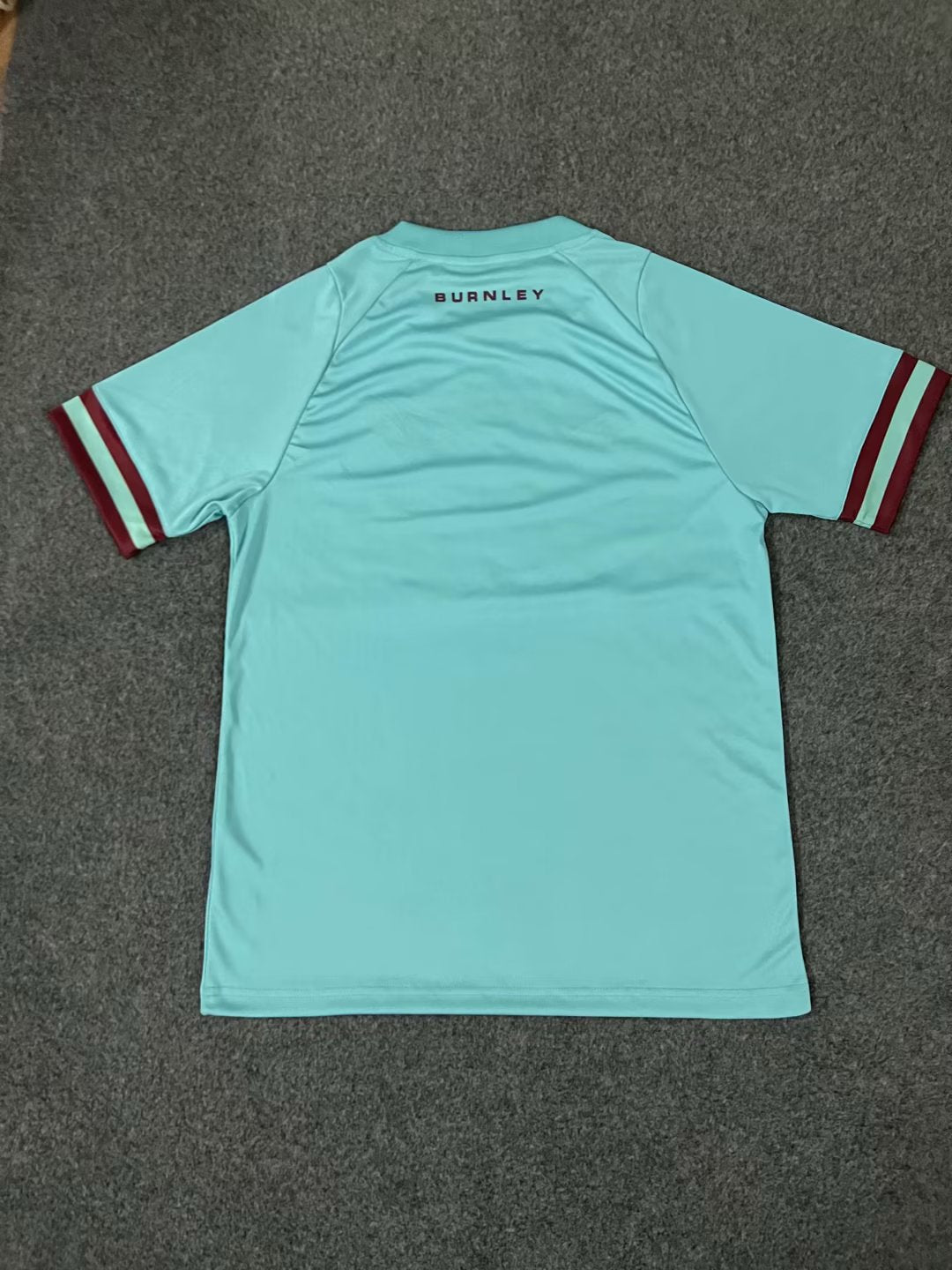 Burnley Visitante 23/24