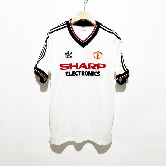 Manchester United Visitante 82/83