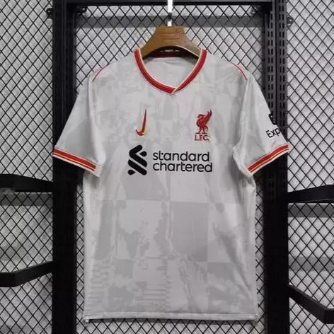 Liverpool Alternativa 24/25