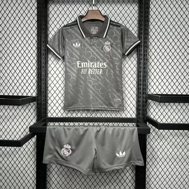Real Madrid Alternativa 24/25 Conjunto Infantil