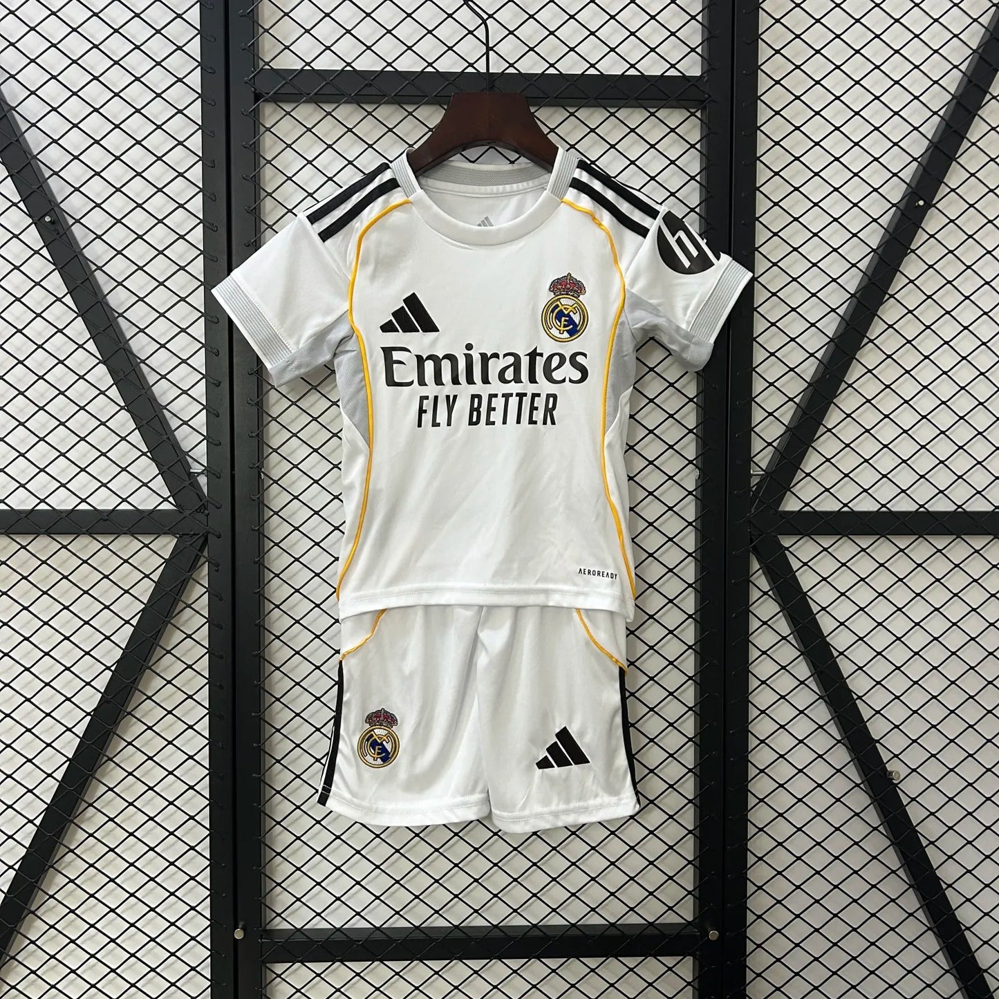 Real Madrid Local 25/26 Conjunto Infantil