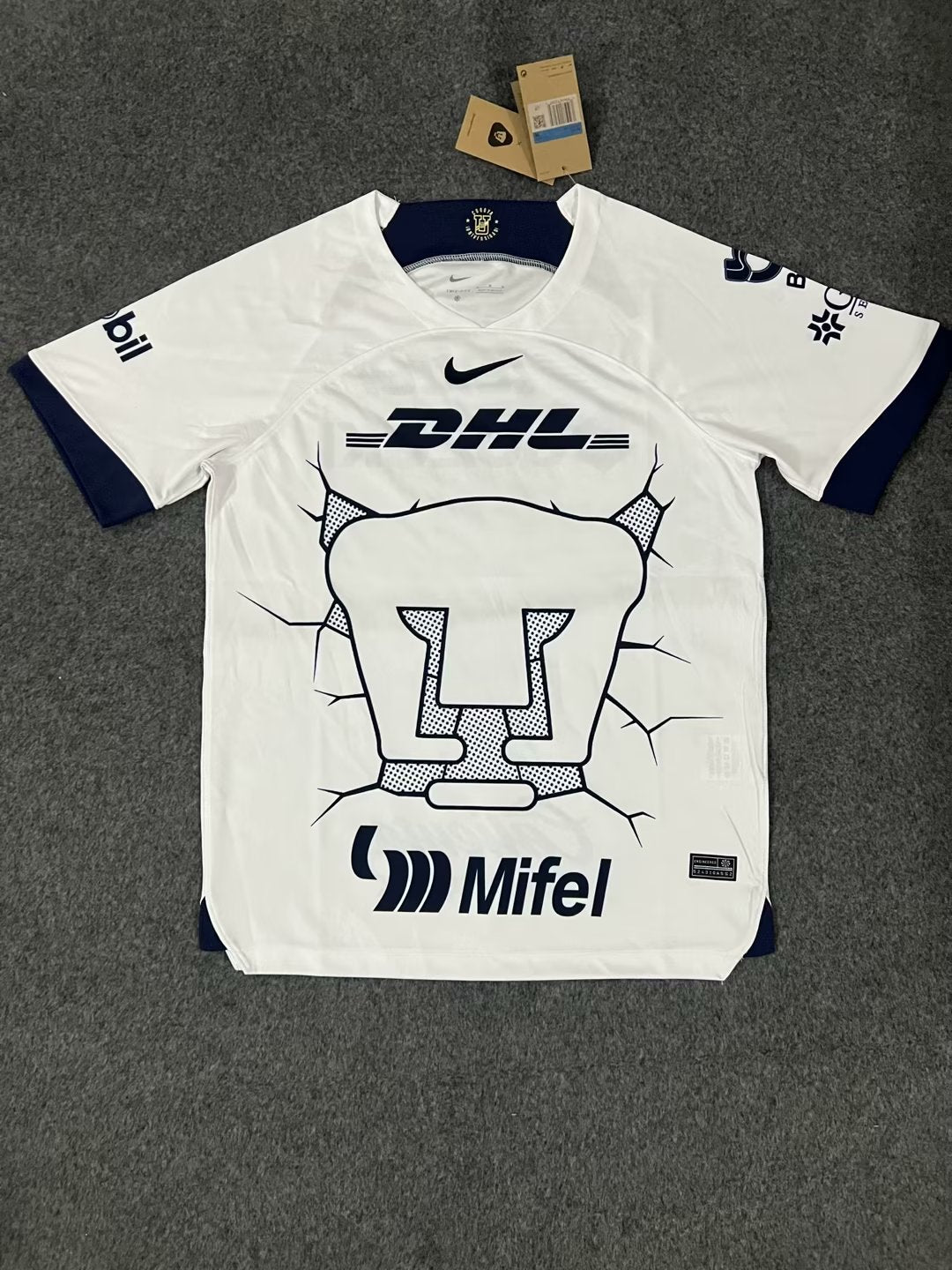 Pumas Local 23/24